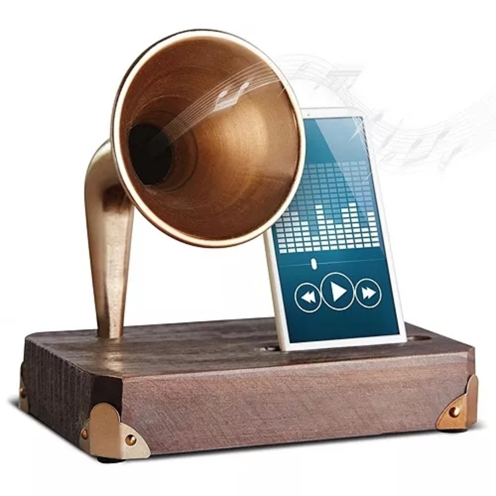 Vintage Style Horn Speaker Dock